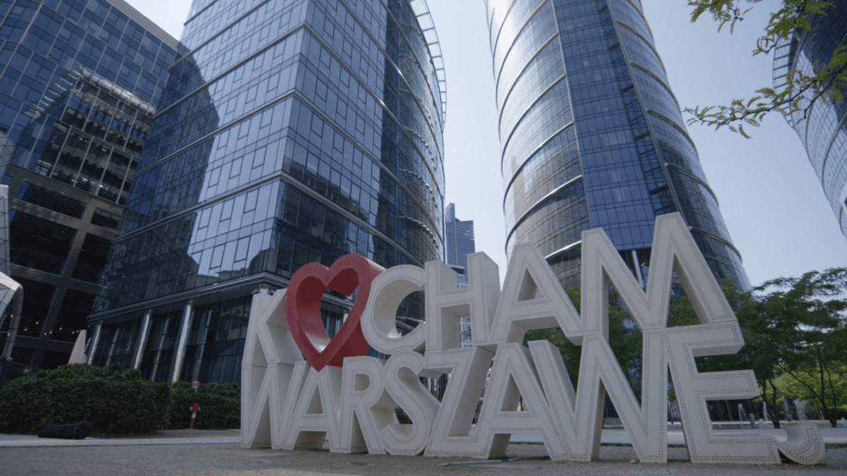 How Small Businesses in Poland and Czech Republic Are Growing Online in 2026 | Elephyn Labs